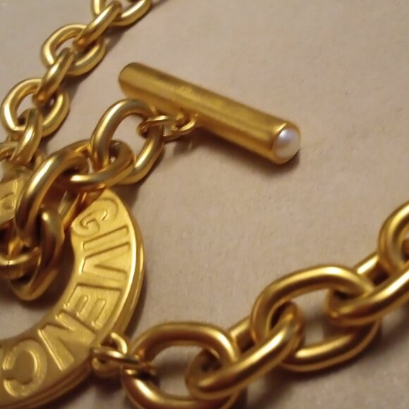 Givenchy Vintage Paris Chunky Chain Necklace Faux Pearls - Picture 14 of 17